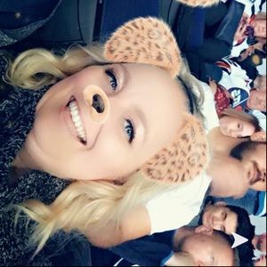 Meet your Posher, Rebecca